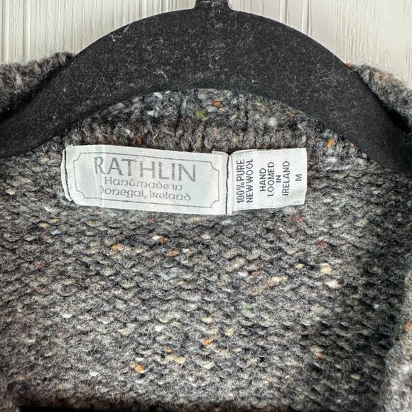 Rathlin Hand Loomed in Ireland size medium Gray Cardigan - Picture 4 of 4
